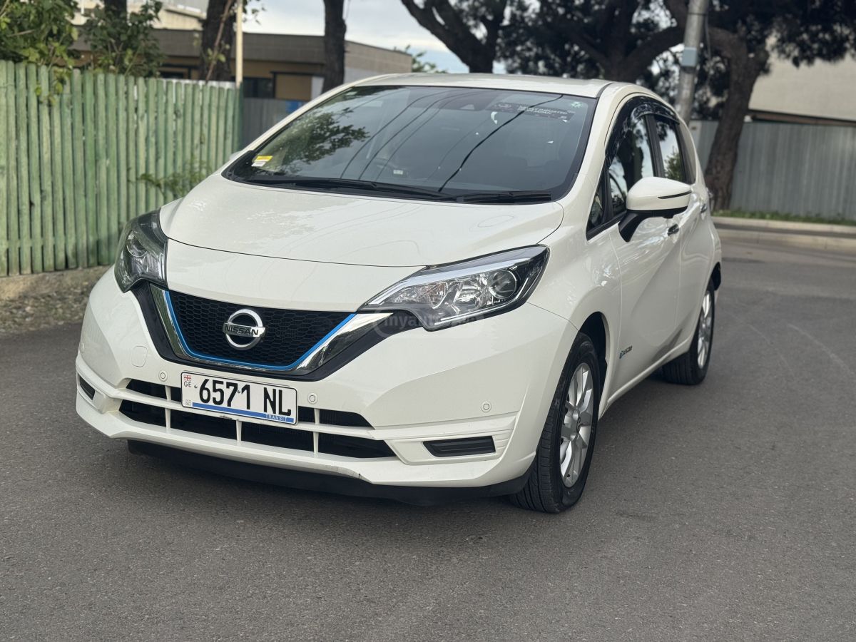 Nissan Note 2019 — photo 2