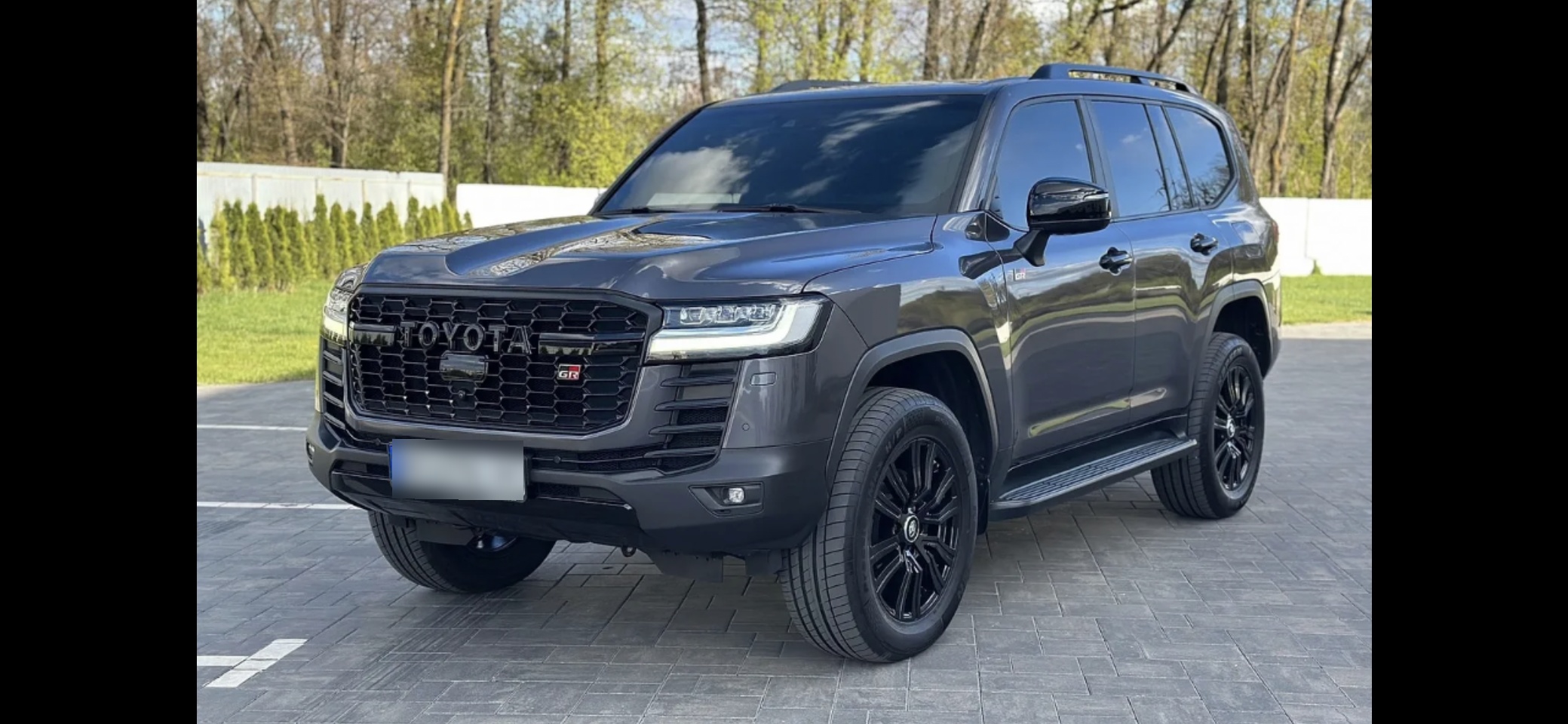 Toyota Land Cruiser 2021 — photo 2