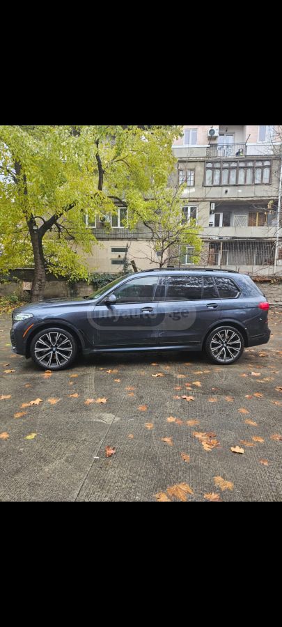 BMW X7 2021 — photo 2