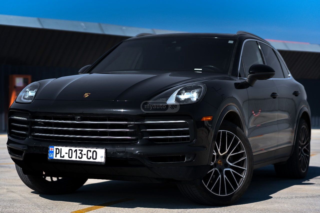 Porsche Cayenne 2022 — photo 2