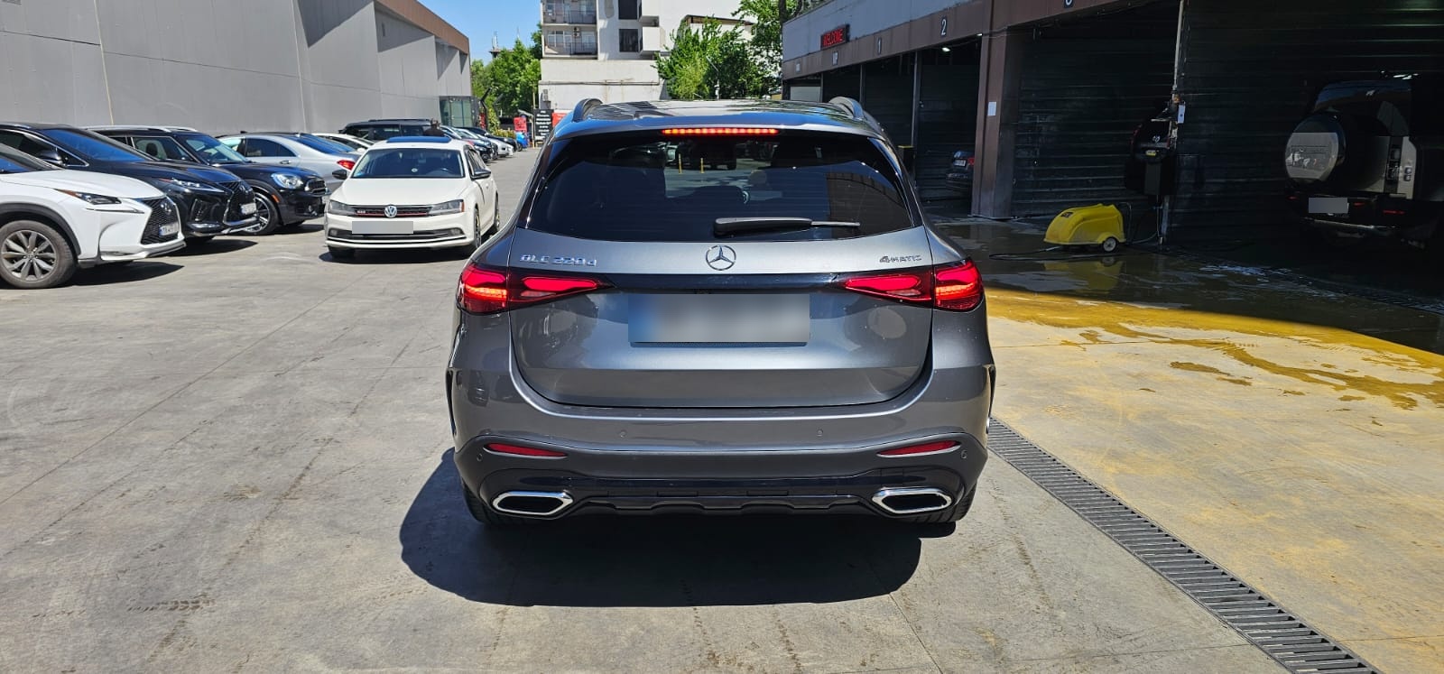 Mercedes-Benz GLC 220 2023 — photo 2