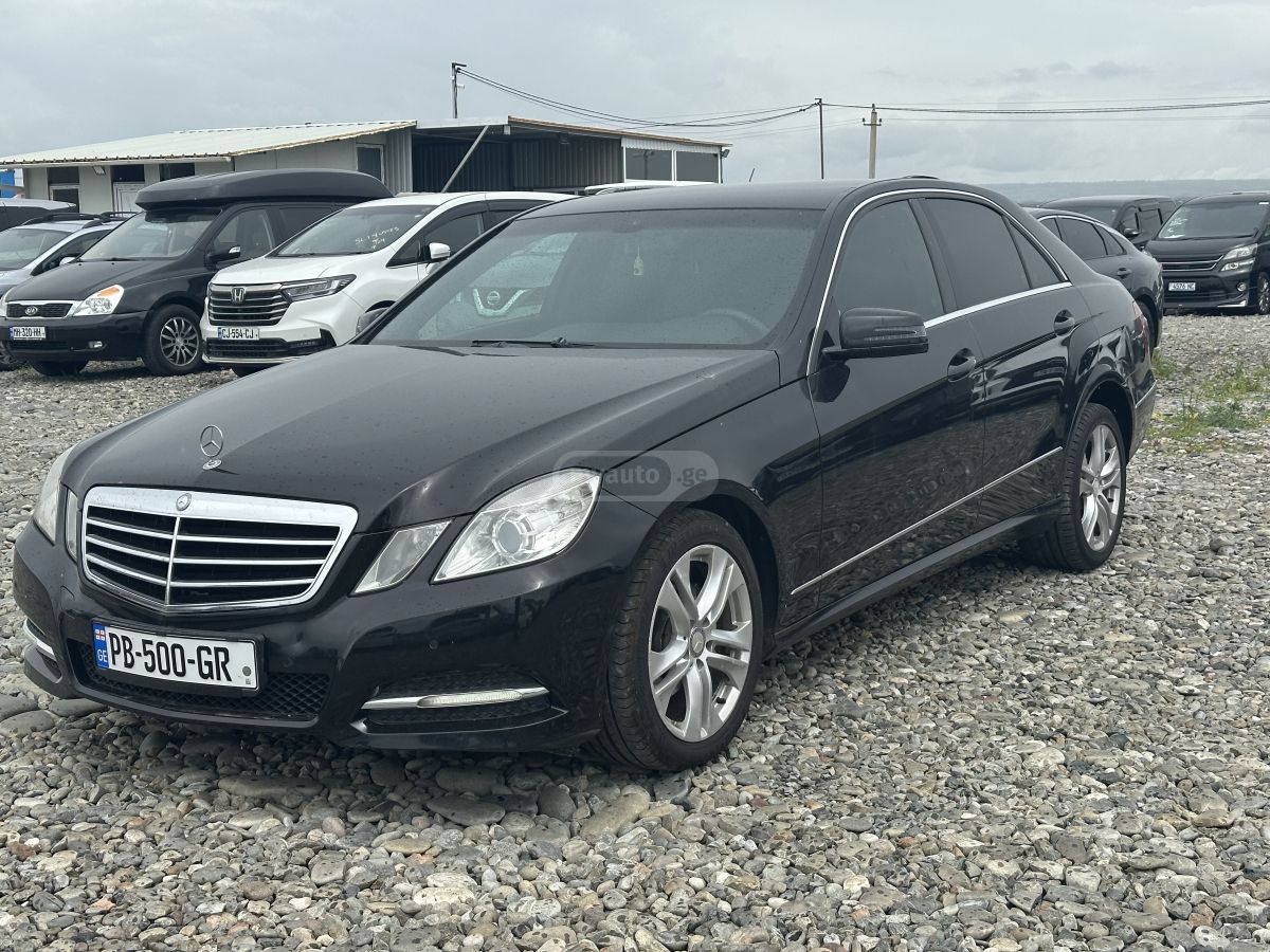 Mercedes-Benz E 220