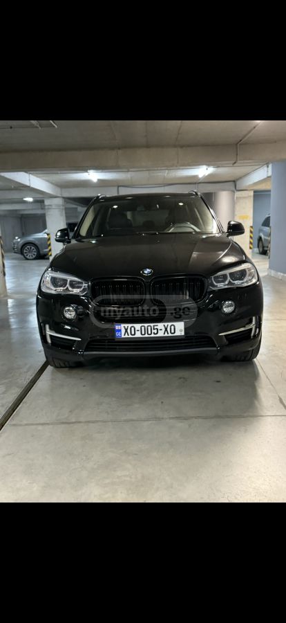 BMW X5 2015 — photo 2