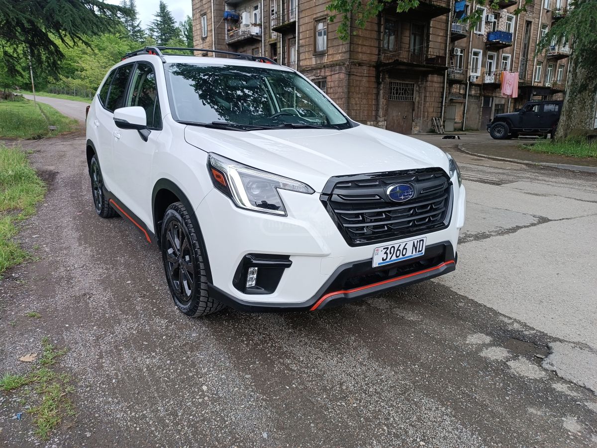 Subaru Forester 2022 — photo 2