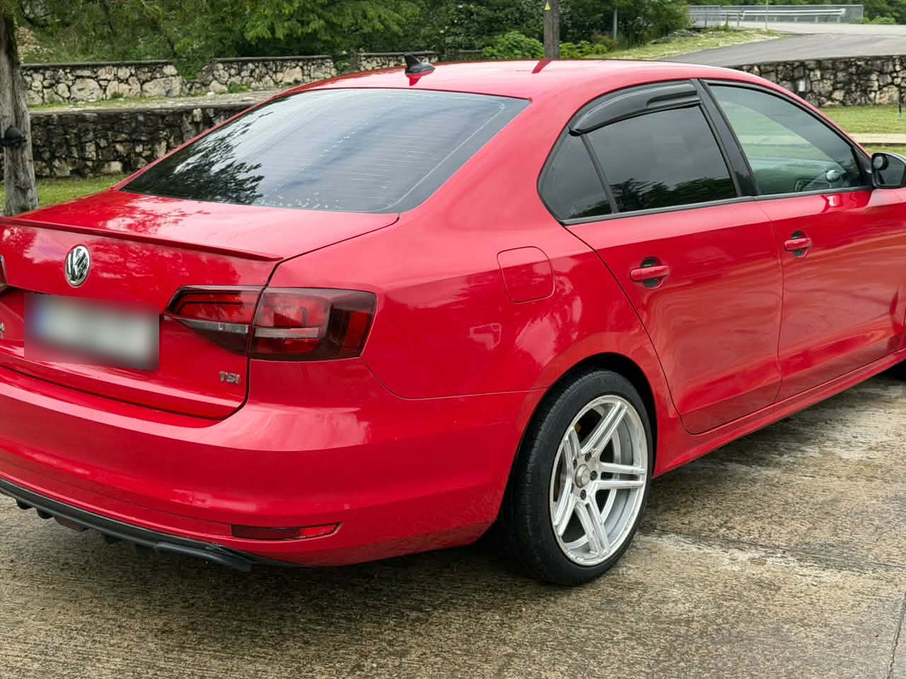 Volkswagen Jetta 2016 — photo 2