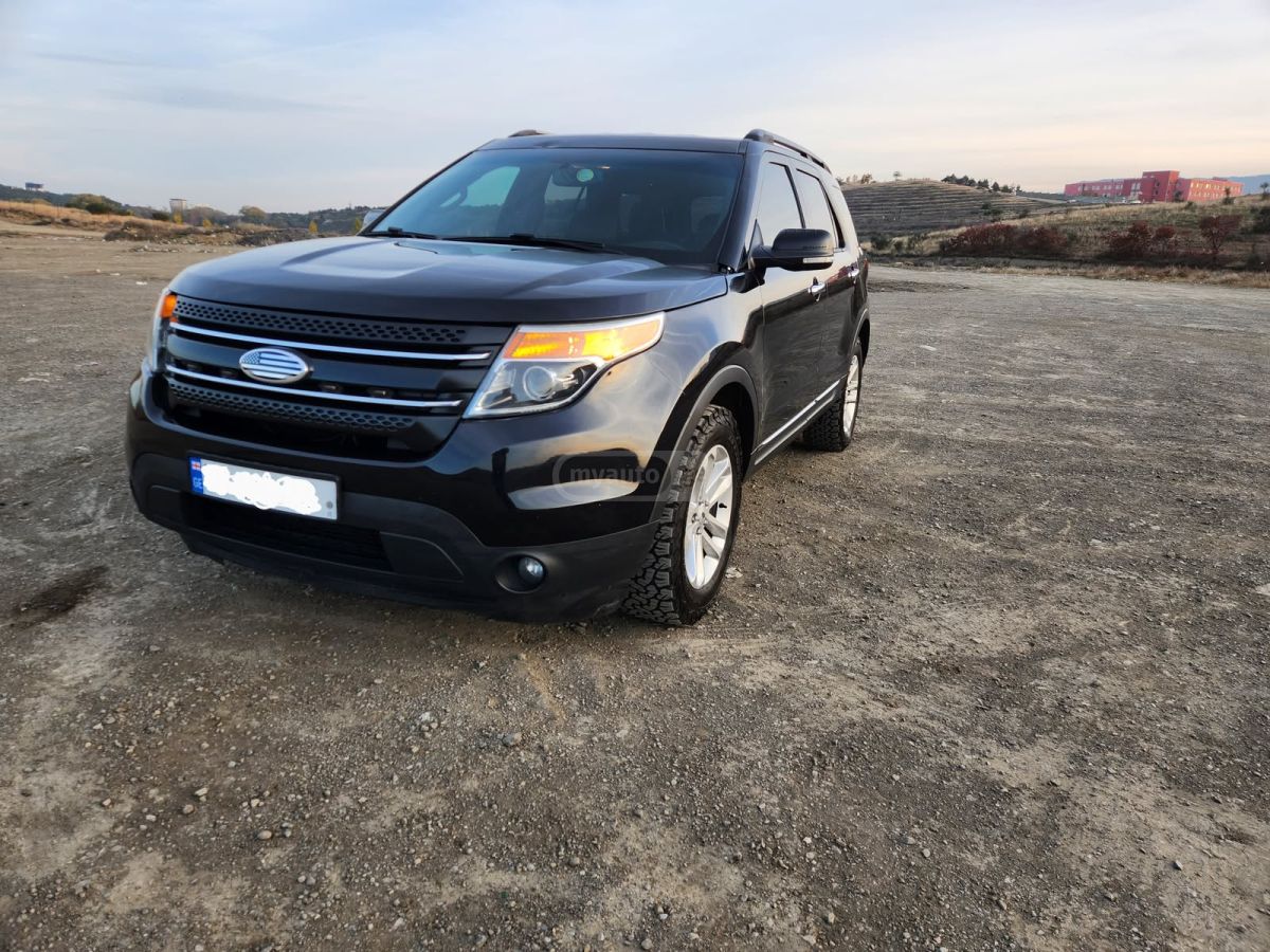 Ford Explorer 2015 — photo 2