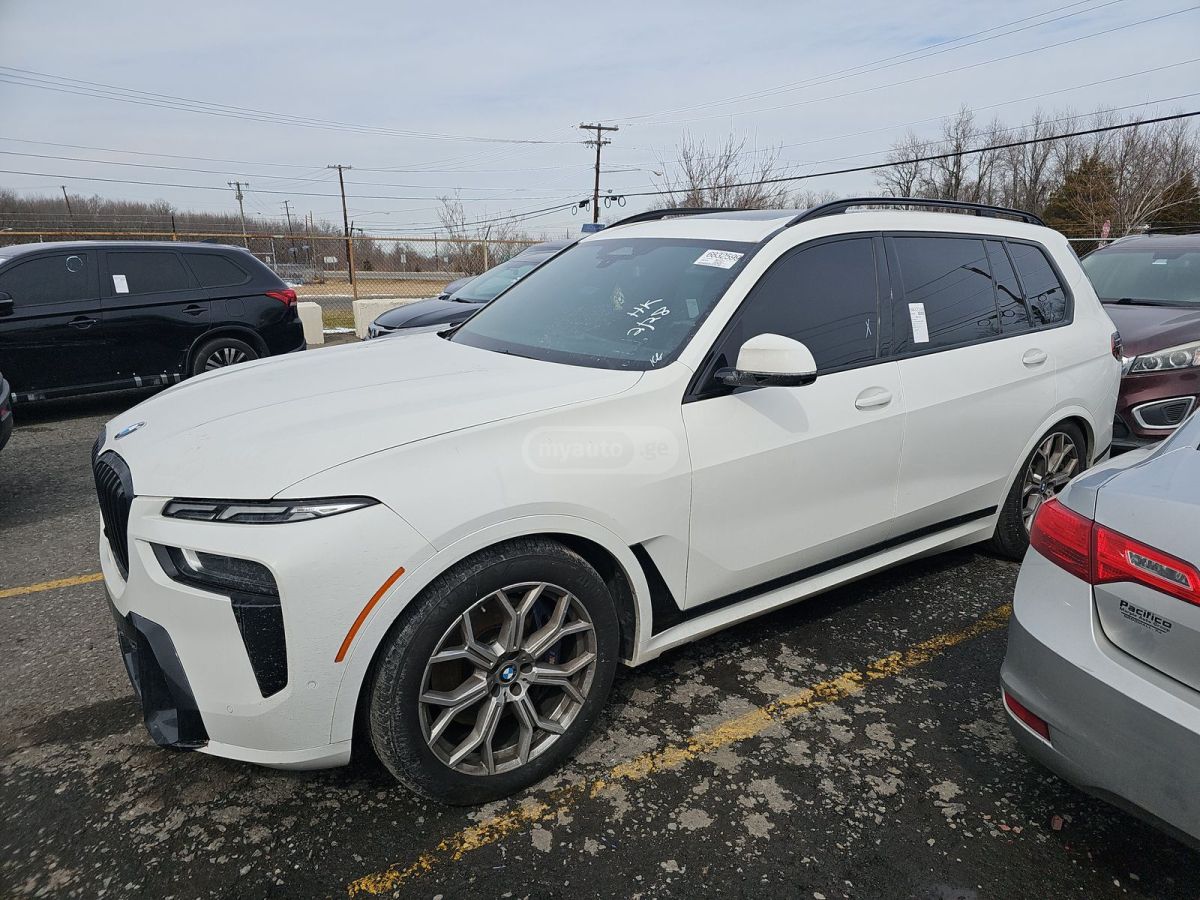 BMW X7