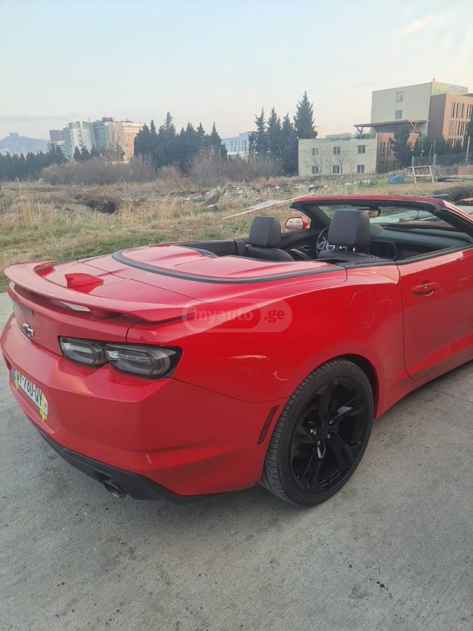 Chevrolet Camaro 2021 — photo 2