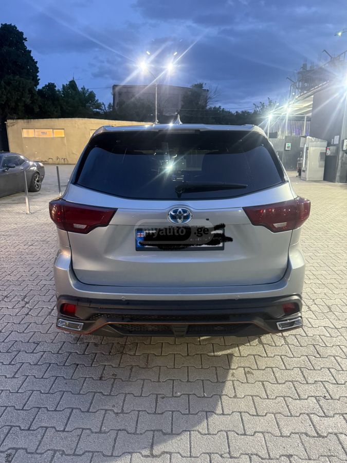 Toyota Highlander 2015 — photo 2
