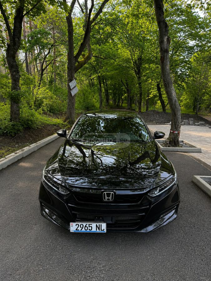 Honda Accord 2019 — photo 2
