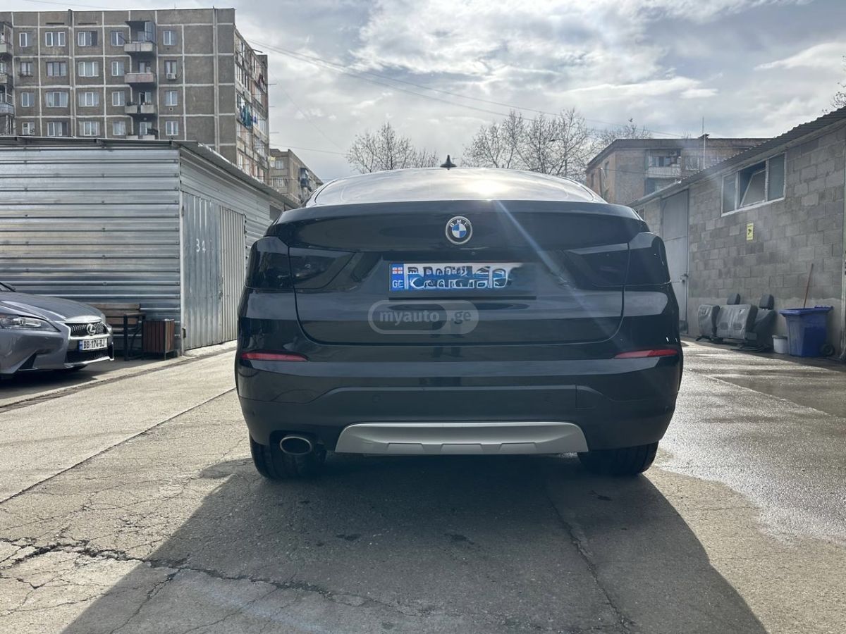 BMW X4 2016 — photo 2