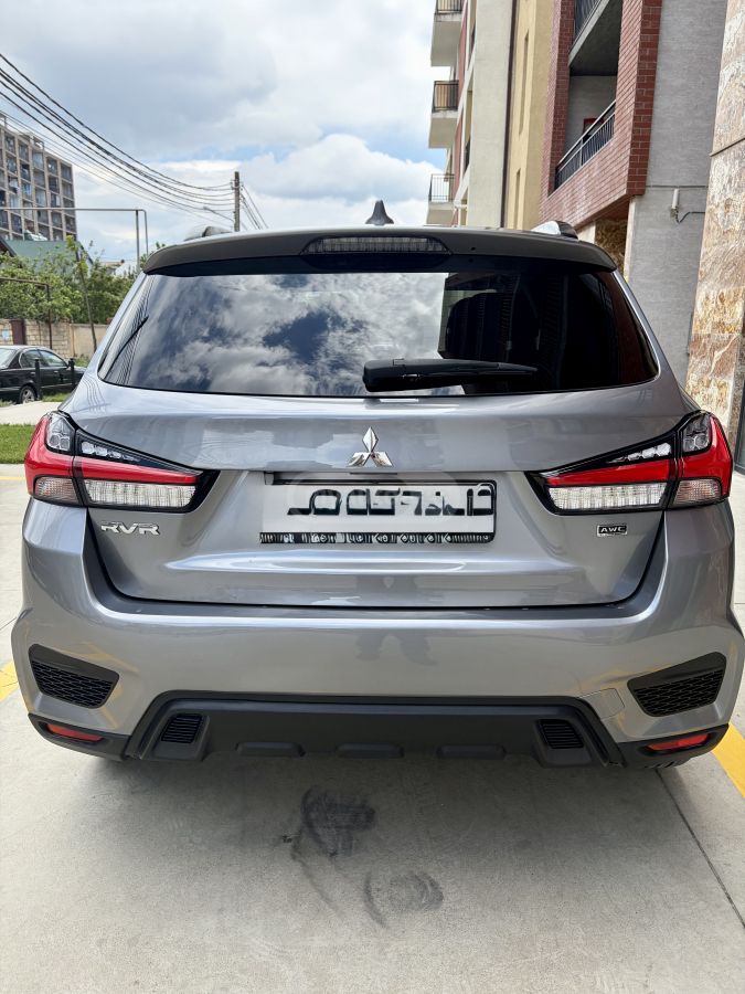 Mitsubishi Outlander Sport 2022 — photo 2