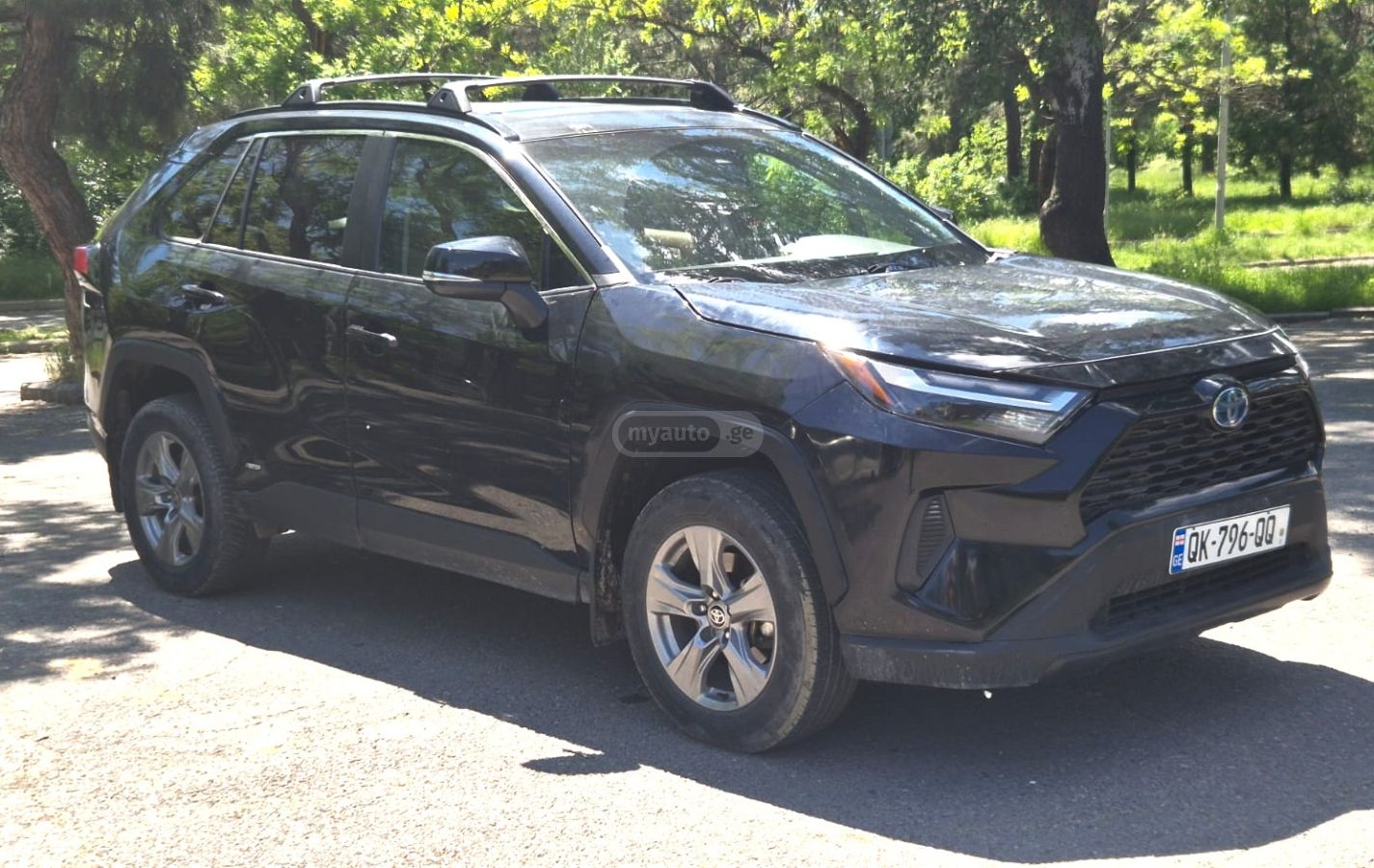 Toyota RAV4 2023 — photo 2