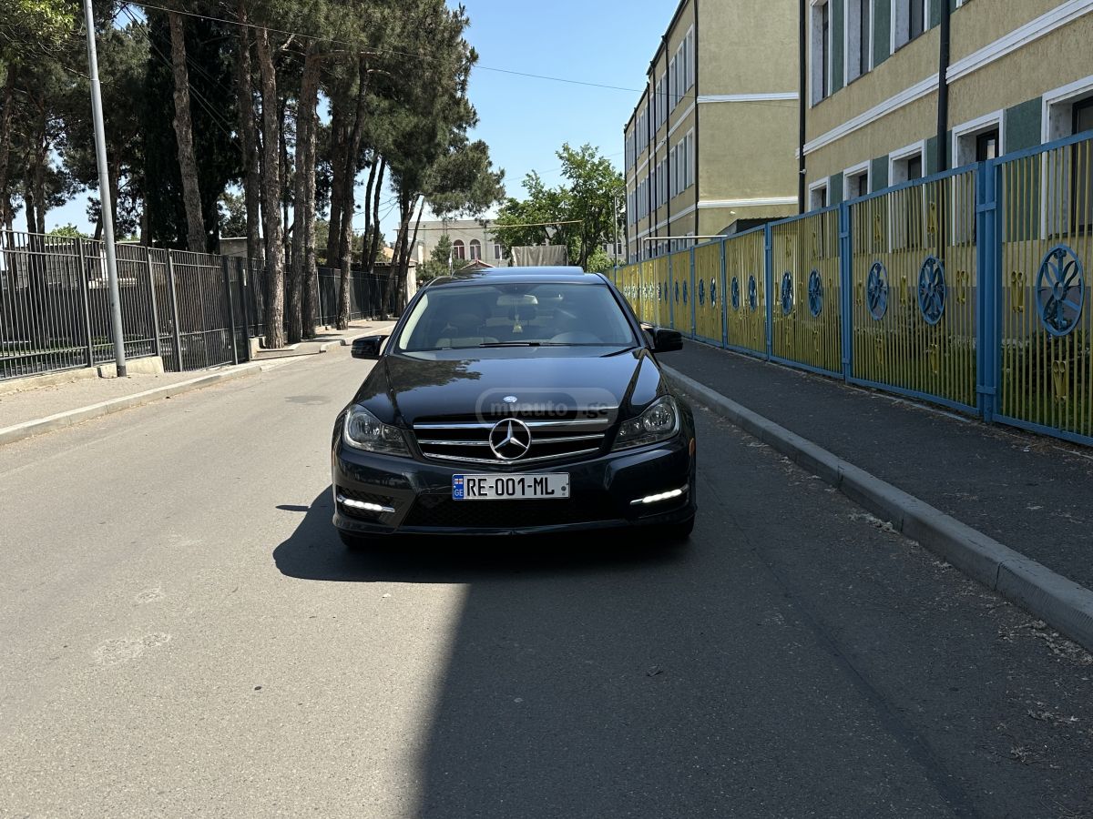 Mercedes-Benz C 250 2013 — photo 2