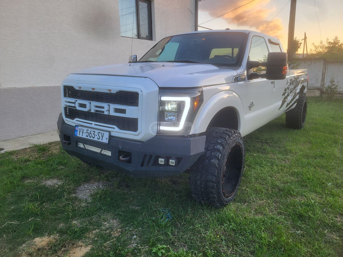Ford F250 2013 — photo 2