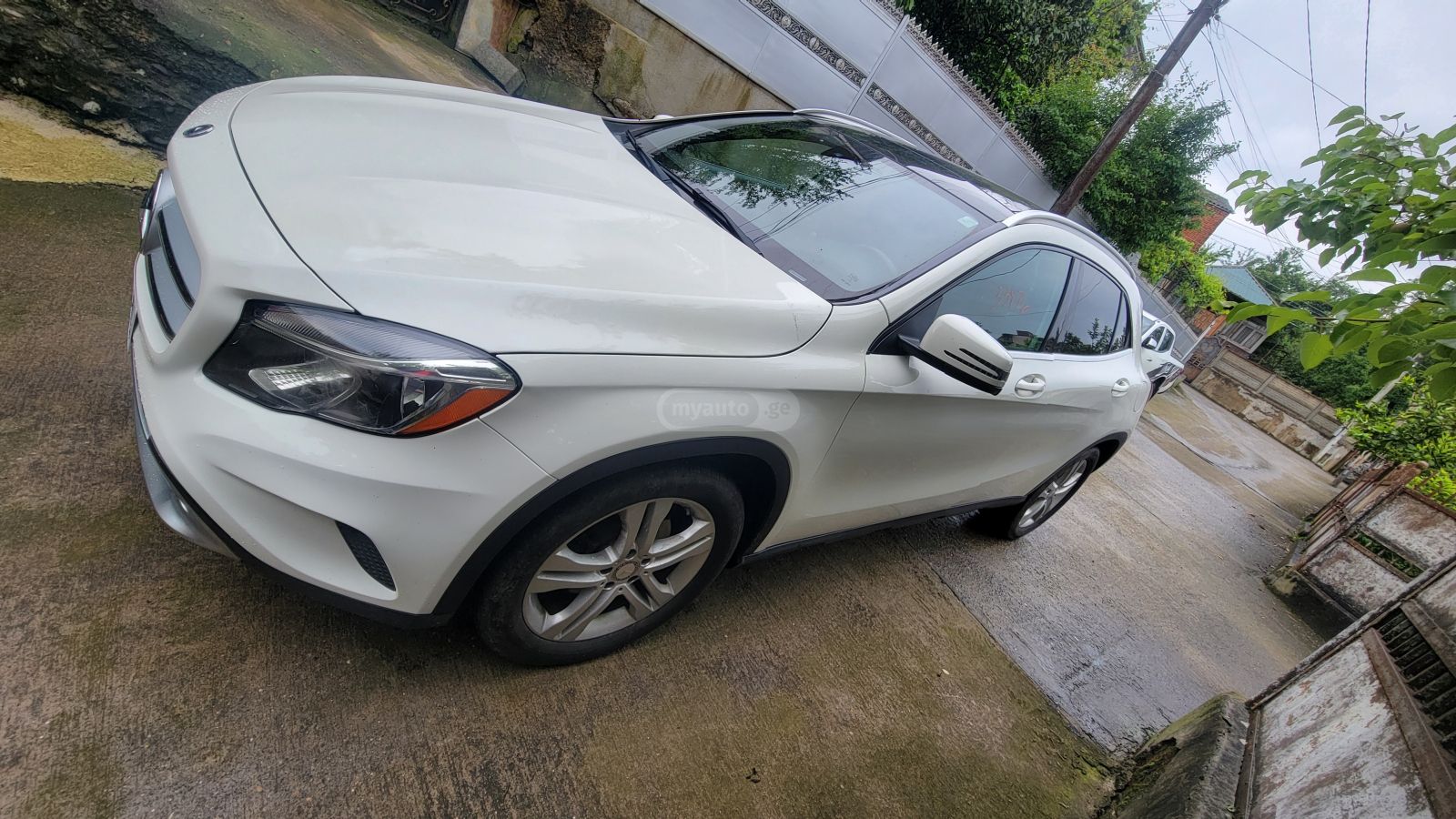Mercedes-Benz GLA 250 2017 — photo 2