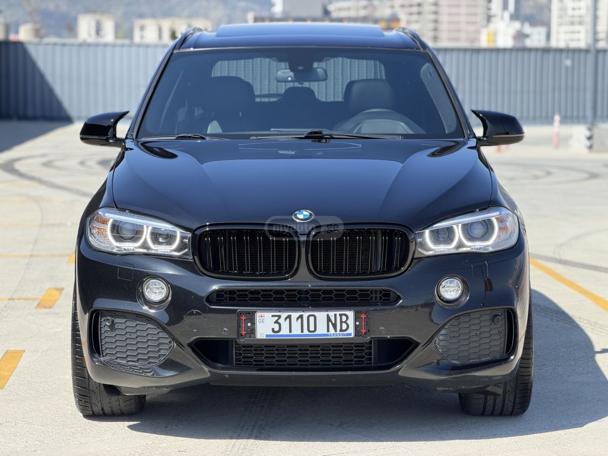 BMW X5 2017 — photo 2