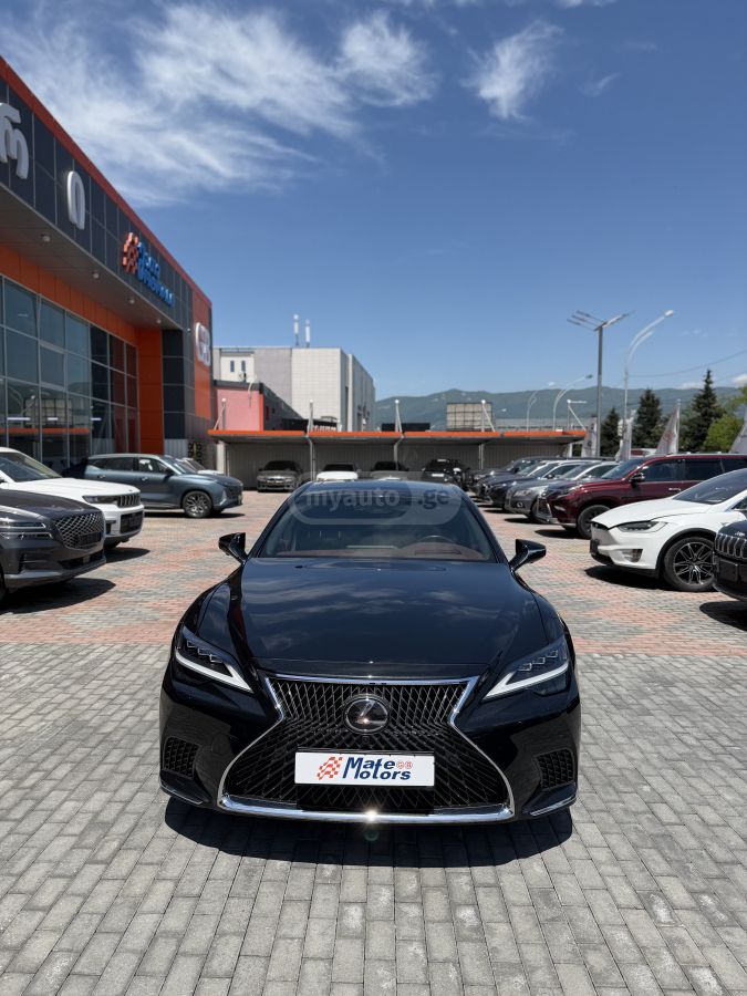 Lexus LS 500 h 2023 — photo 2
