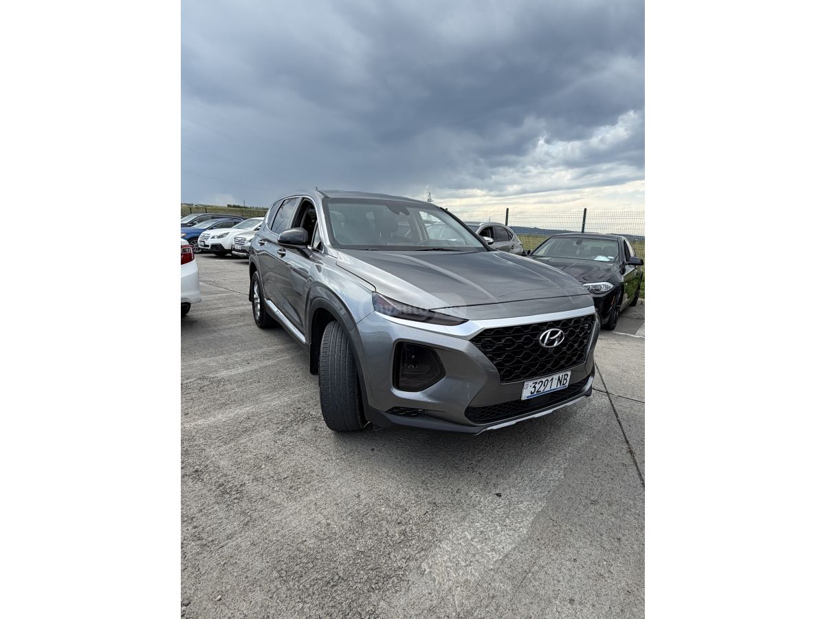 Hyundai Santa FE 2019 — photo 2