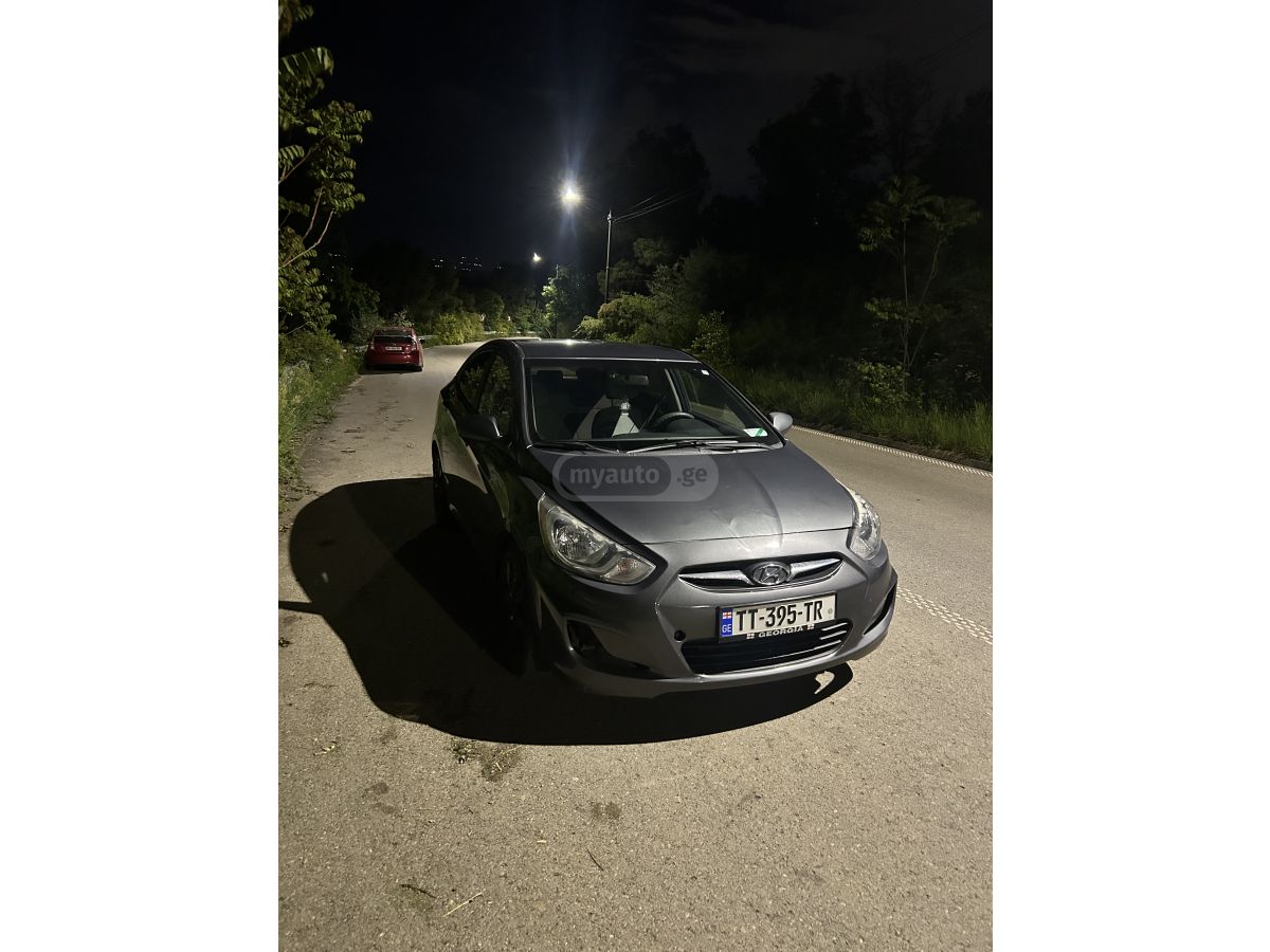 Hyundai Accent 2012 — photo 2