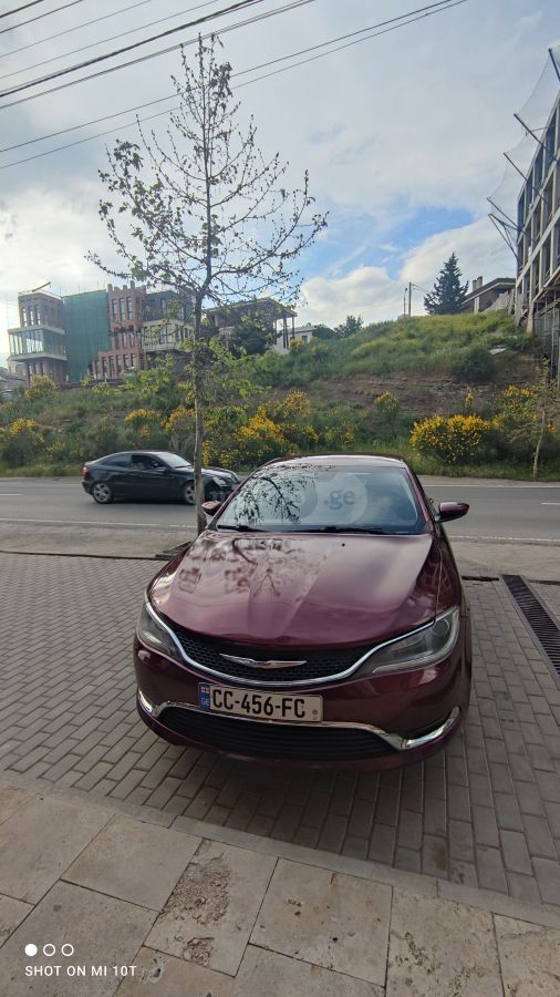 Chrysler 200