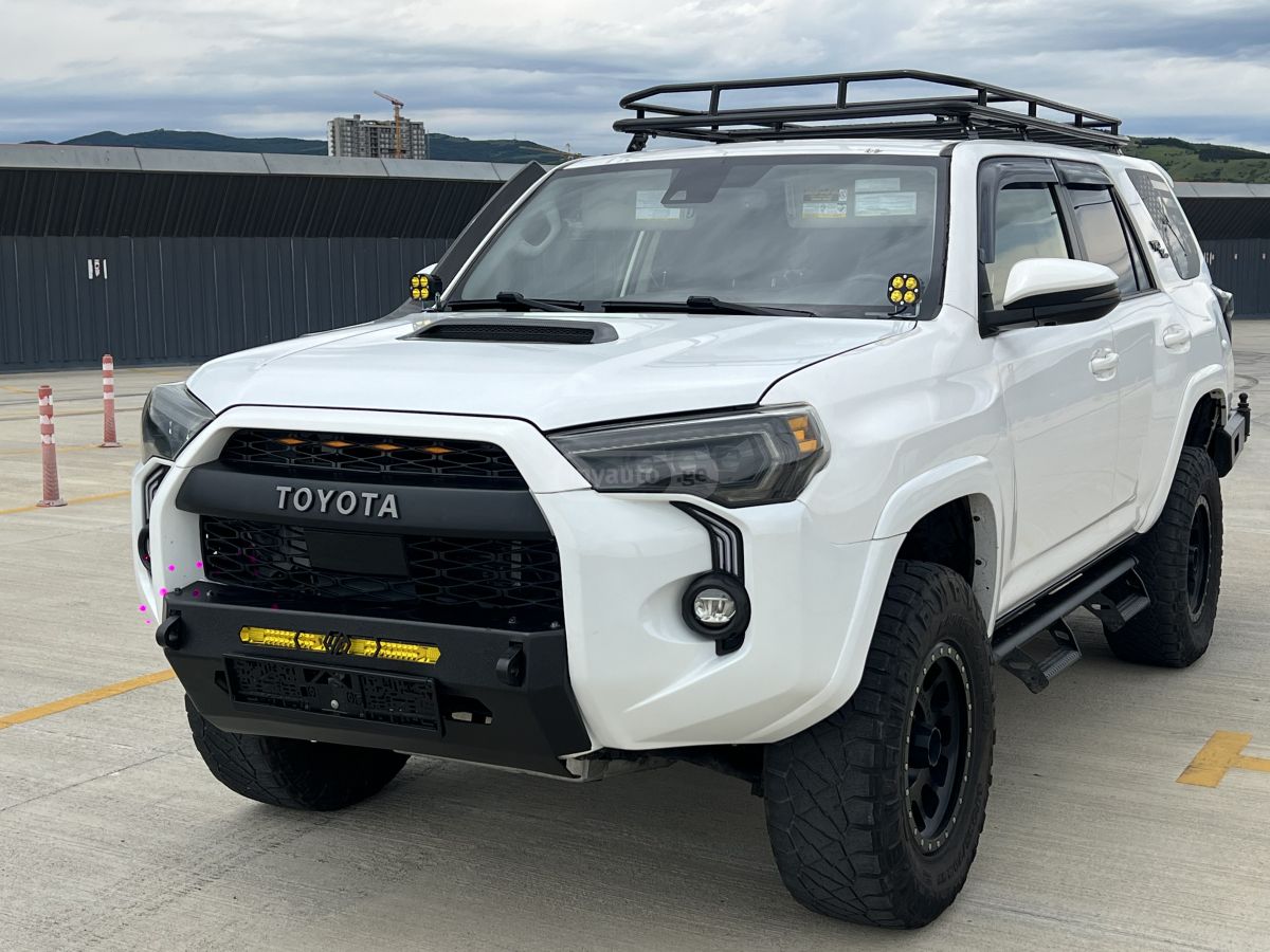 Toyota 4Runner 2020 — photo 2