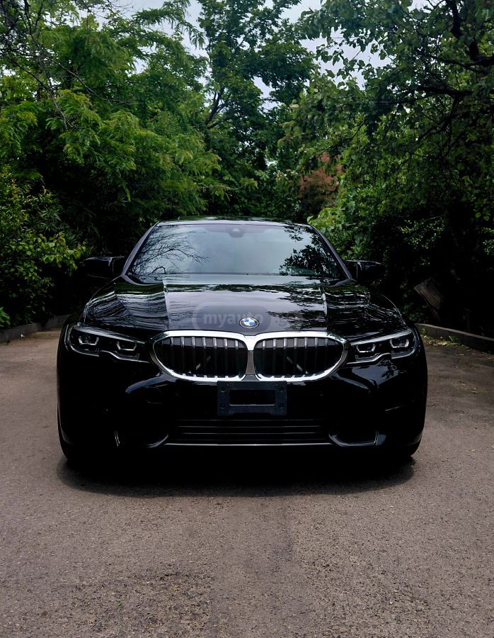 BMW 330