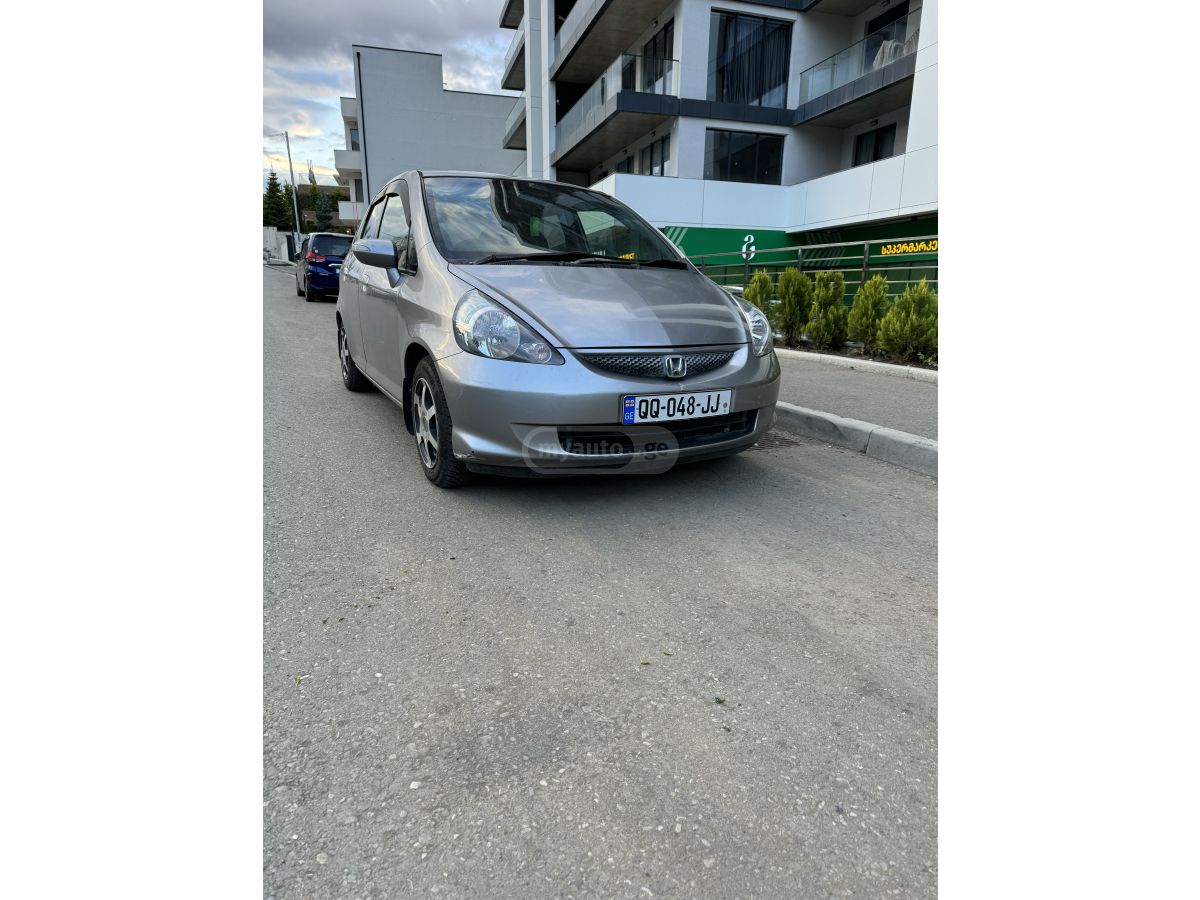 Honda Fit 2004 — photo 2