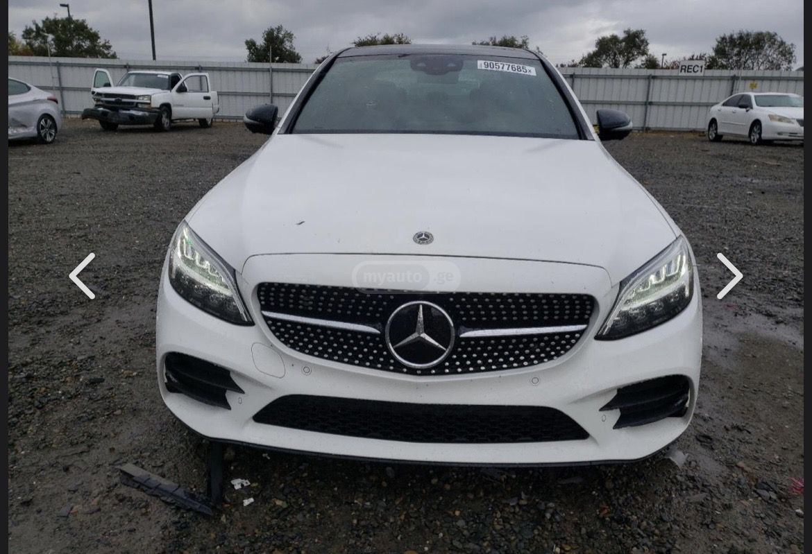 Mercedes-Benz C 300 2020 — photo 2