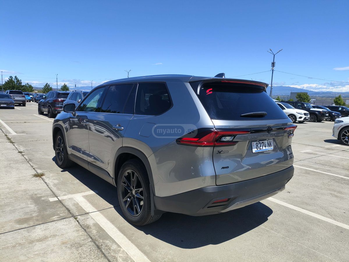Toyota Grand Highlander 2025 — photo 2