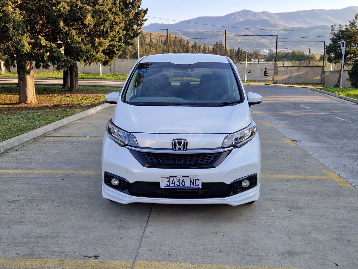 Honda Freed 2022 — photo 2