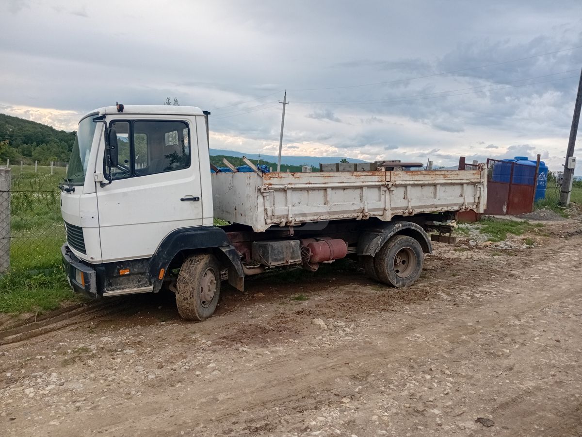 Mercedes-Benz 814 1992 — photo 2