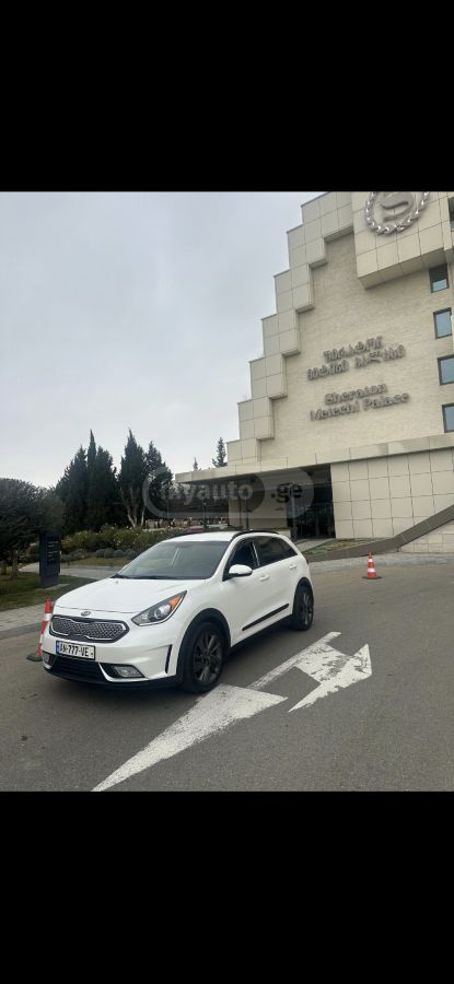 Kia Niro 2017 — photo 2