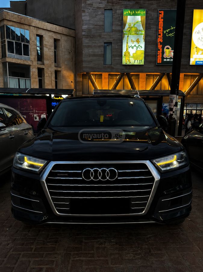 Audi Q7