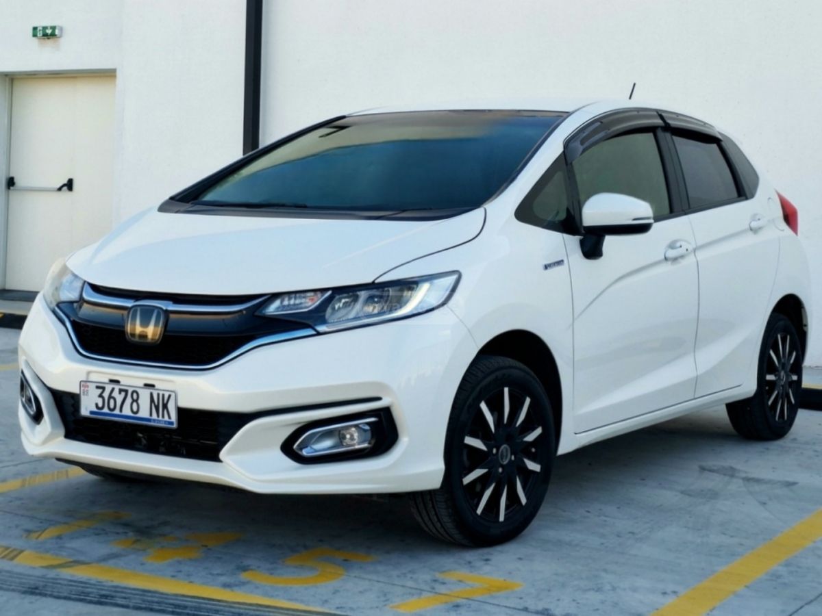 Honda FIT 2018 — photo 2