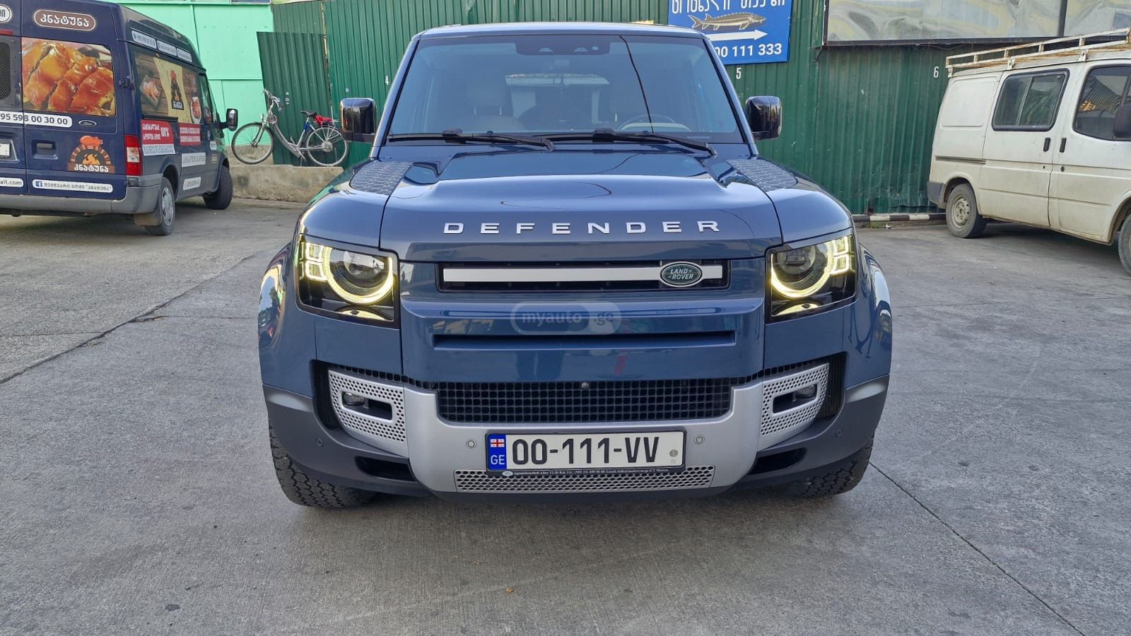 Land Rover Defender 110