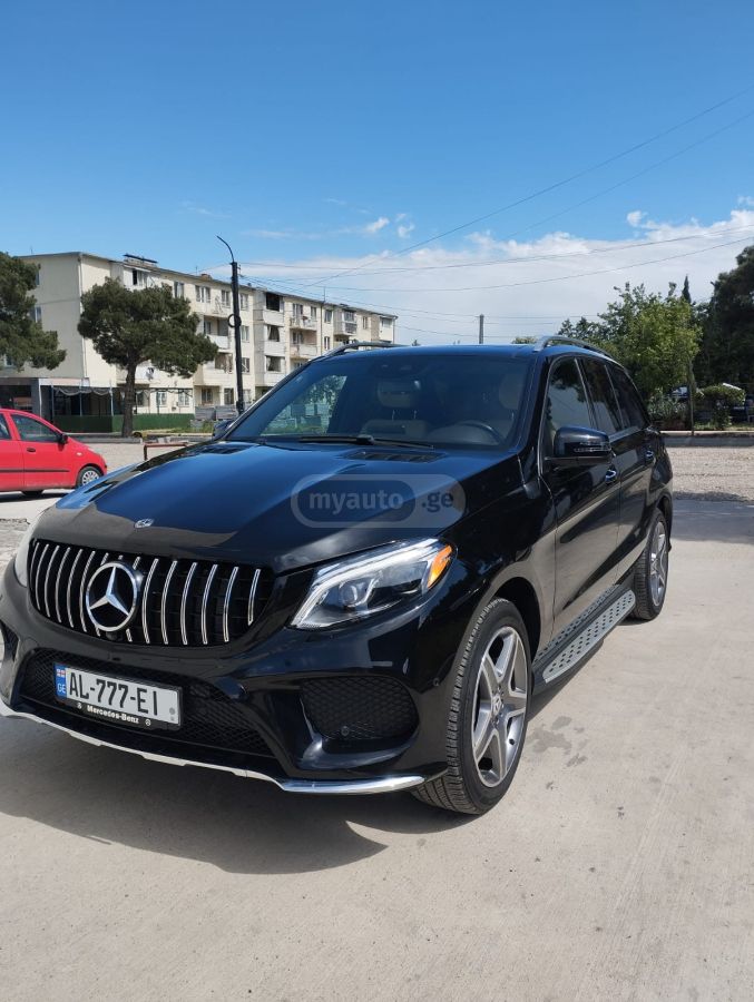 Mercedes-Benz GLE 400 2018 — photo 2