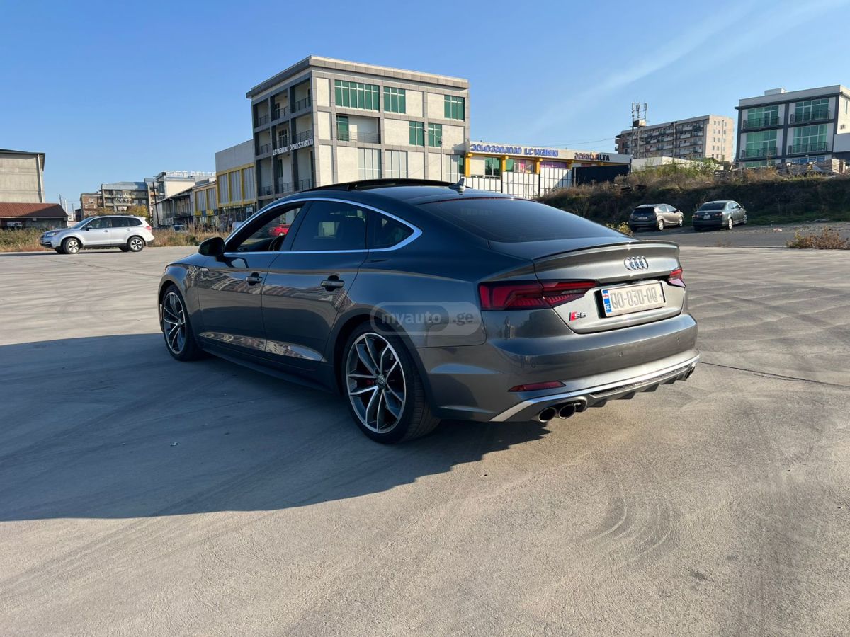 Audi S5 2018 — photo 2