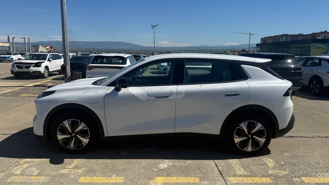 Changan Nevo Q05 2026 — photo 2