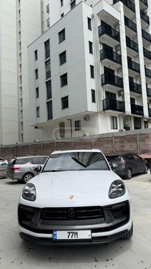 Porsche Macan 2022 — photo 2