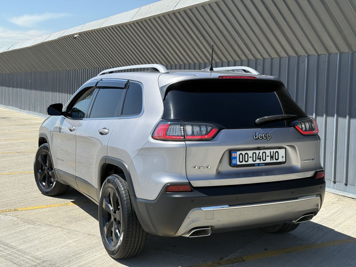 Jeep Cherokee 2018 — photo 2