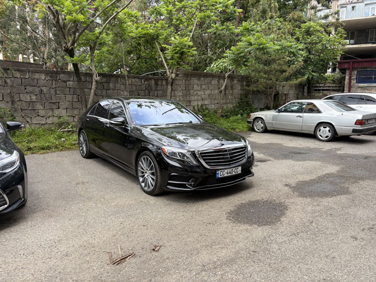 Mercedes-Benz S 550