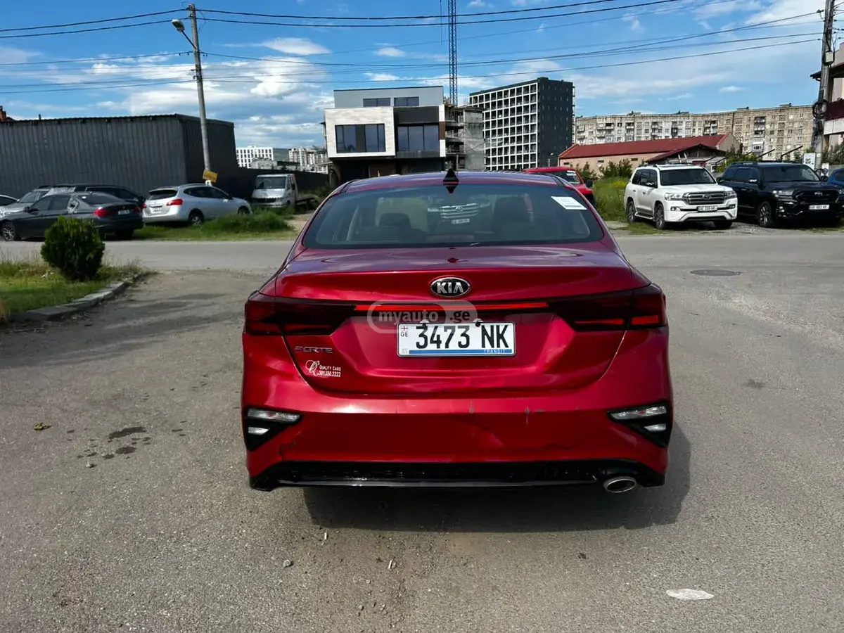 Kia Forte 2019 — photo 2