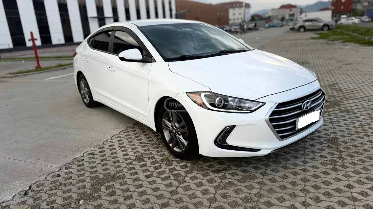 Hyundai Elantra