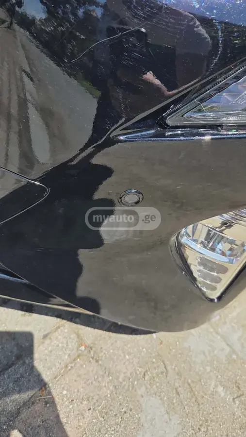 Toyota Prius 2018 — photo 2