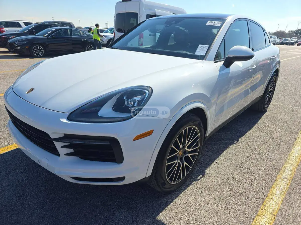 Porsche Cayenne 2021 — photo 2