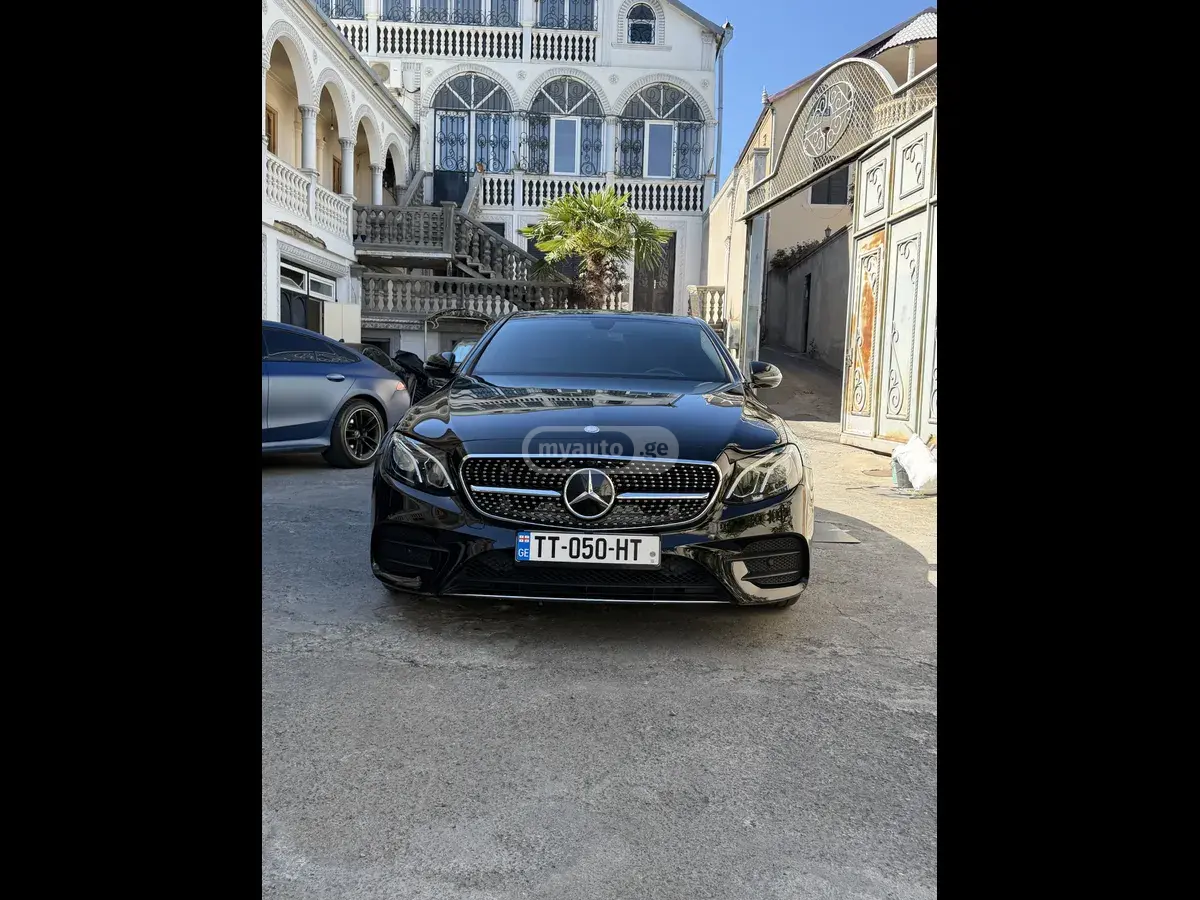 Mercedes-Benz E 300