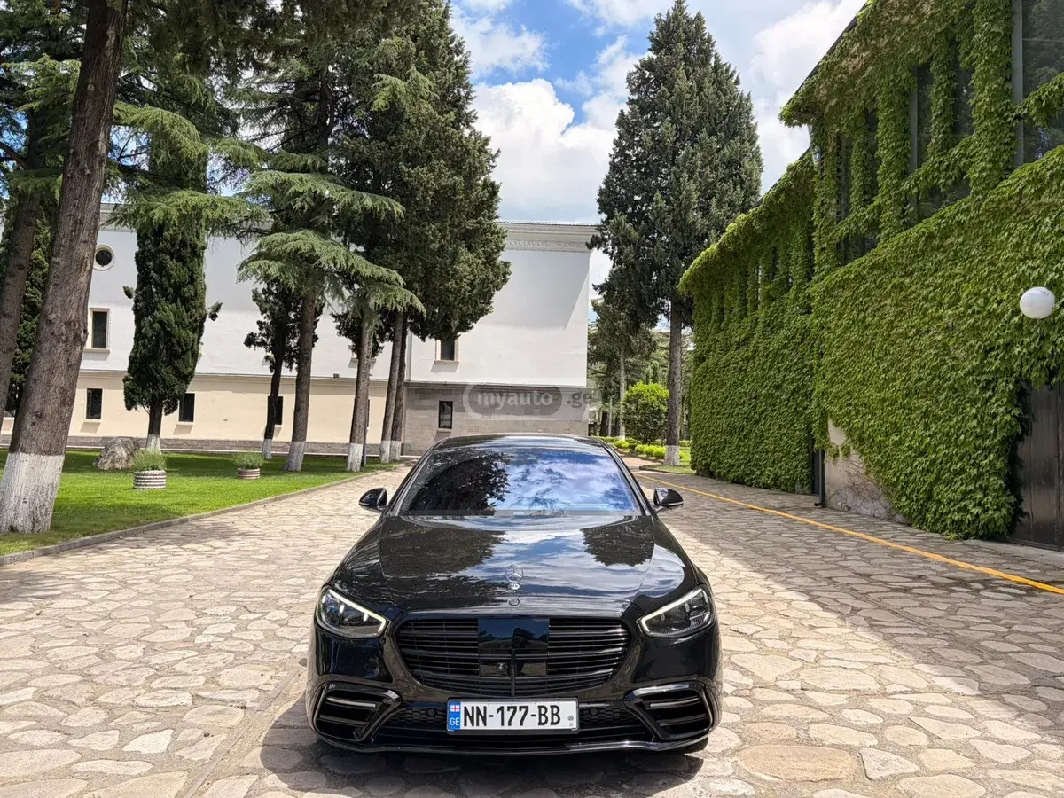 Mercedes-Benz S 550