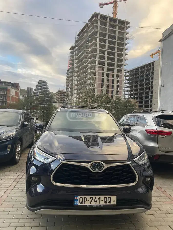 Toyota Highlander 2021 — photo 2