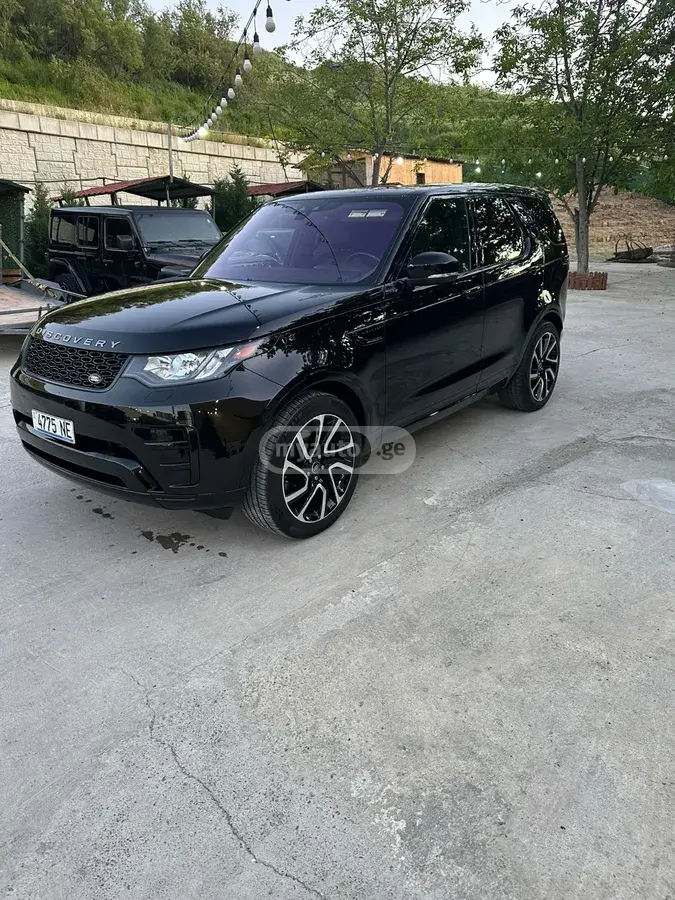 Land Rover Discovery 5 / LR5 2017 — photo 2
